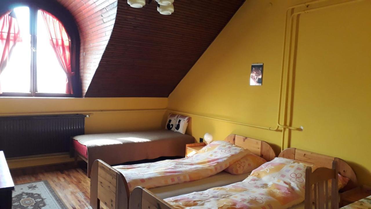 Centrum Apartman Hotel Hajduszoboszlo Luaran gambar